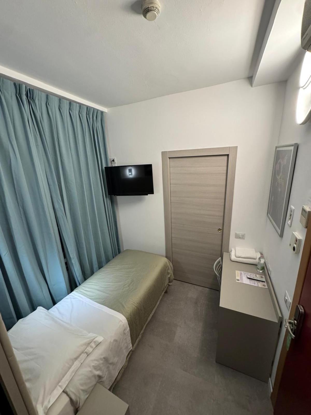 Parma 2* Milano